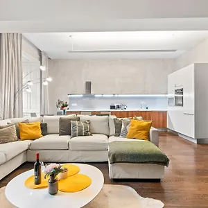 https://prague-apartments-korunni.praguehotelsweb.com